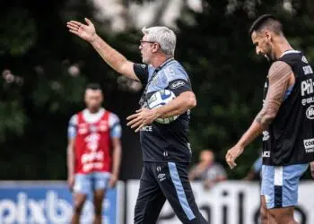Santos segue de olho em reforços para o Brasileirão (Crédito: Raul Baretta / Santos FC / Flickr)