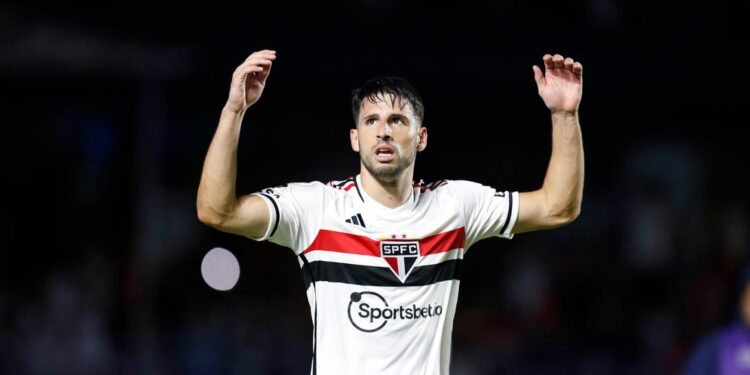 São Paulo: Calleri é confirmado como desfalque contra o Coritiba (Crédito: Paulo Pinto / São Paulo FC)