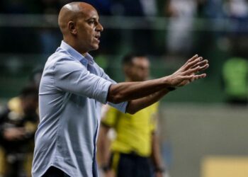 Cruzeiro vê Gilberto atravessar fase ruim, e Pepa chama atenção com expressão curiosa (Crédito: Staff Images/ Cruzeiro/ Flickr)