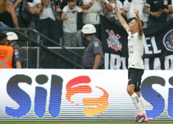 Corinthians e Cruzeiro se enfrentaram na estreia do Brasileirão (Crédito: GettyImages)