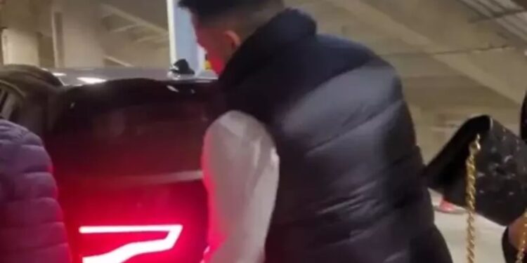 Homem no porta-malas de Ronaldo Fenômeno? Entenda o caso (Crédito: Reprodução)