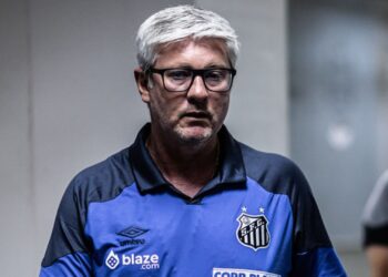 O Santos foi vaiado após o empate contra o Atlético-MG no Brasileirão; Odair rebateu (Crédito: Raul Baretta/ Santos)