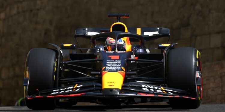 GP do Azerbaijão: Verstappen lidera único treino livre (Crédito: GettyImages)