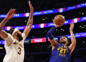 Nuggets vencem mais uma e Lakers ficam em situação delicada (Crédito: Getty Images)