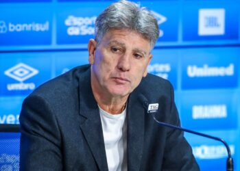 Renato Gaúcho defendeu o seu trabalho no Grêmio após receber críticas sobre os atletas de base (Crédito: Lucas Uebel / Grêmio)