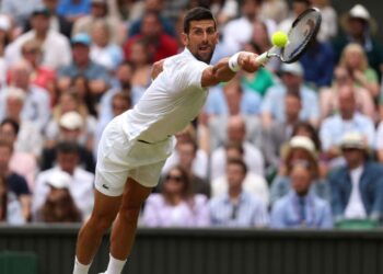 Djokovic vai encarar Sinner na semifinal de Wimbledon, mas nem o atual número oito do mundo e sua boa fase assustam (Crédito: GettyImages)