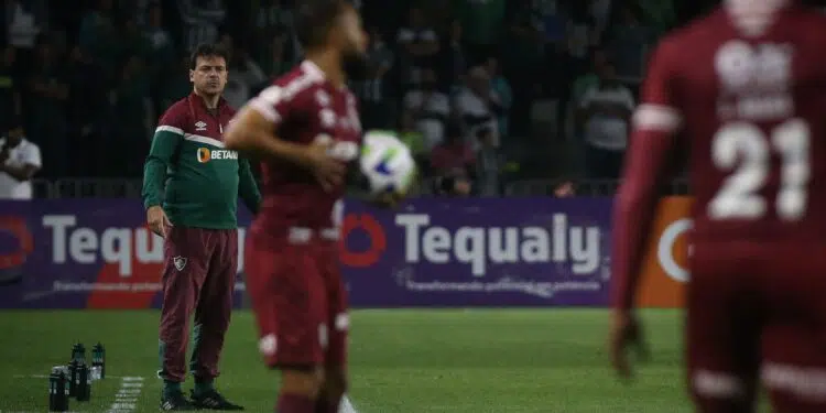 Fluminense voltou a vacilar sob o comando de Diniz (Crédito: Marcelo Gonçalves / Fluminense / Flickr)