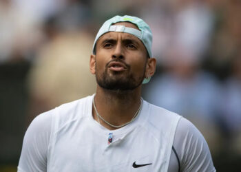 Nick Kyrgios em Wimbledon (Crédito: Visionhaus/Getty Images)
