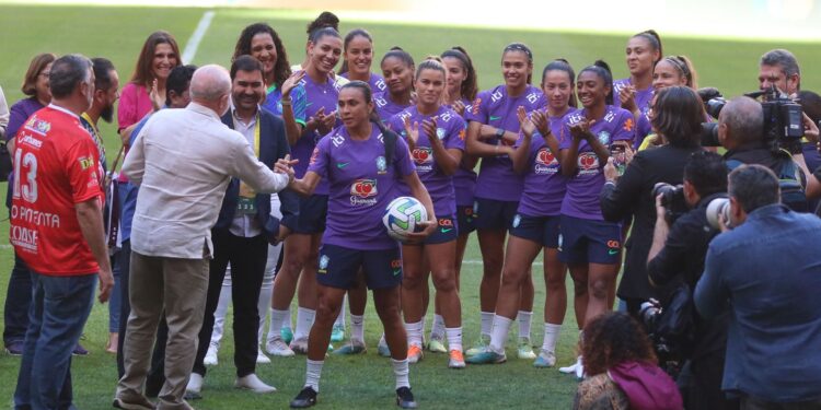 Lula visita treino do Brasil antes da Copa do Mundo Feminina (Crédito: Valter Campanato/ Agência Brasil/ Fotos Públicas)