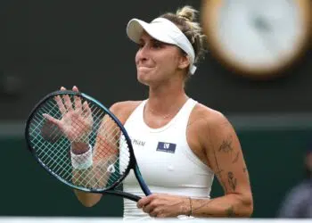 Vondrousova supera Pegula e avança para a semi de Wimbledon (Crédito: GettyImages)
