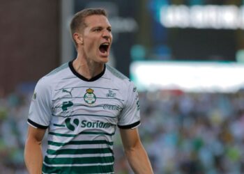Santos acertou a contratação do atacante Julio Furch (Crédito: GettyImages)