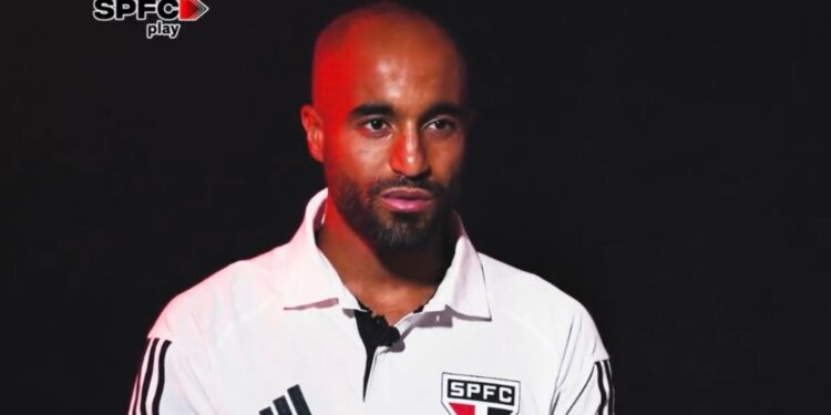 Lucas Moura deve fazer a sua reestreia pelo São Paulo nos próximos dias (Crédito: Reprodução/Twitter)