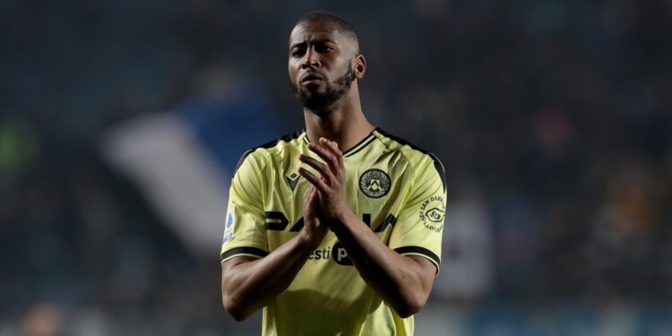 Jogador de futebol conciliava partidas de futebol amador com emprego em rede de fast food em Portugal; agora é o mais novo reforço de time da Premier League, da Inglaterra (Crédito: GettyImages)