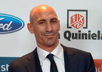 Luis Rubiales, presidente afastado da Real Federação Espanhola de Futebol (Crédito: Getty Images)