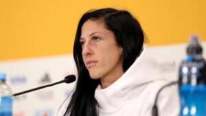 Através de sindicato, atacante da Espanha Jenni Hermoso se pronuncia, reafirma que não houve consentimento no beijo de Luis Rubiales e revela que não jogará mais pela seleção caso dirigentes sigam em seus cargos (Crédito: GettyImages)