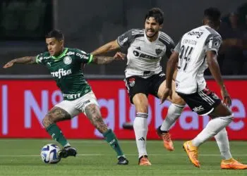 Dudu em campo na partida Palmeiras x Atlético-MG (Crédito: Cesar Greco/SE Palmeiras/Flickr)