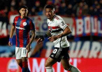 Luciano em campo pelo São Paulo na Sul-Americana (Crédito: Rubens Chiri/SaoPauloFC/Flickr)