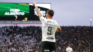 West Ham fica entre Yuri Alberto e atacante do PSG (Crédito: Getty Images)