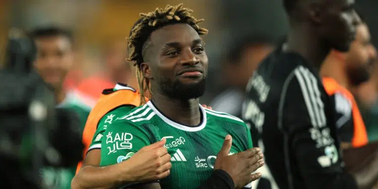 Al Ahli contra o Al Taawon (Crédito: GettyImages)