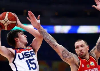 Estados Unidos e Alemanha se enfrentaram pela semifinal da Copa do Mundo de Basquete (Crédito: GettyImages)