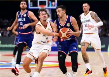 Alemanha x Sérvia na Copa do Mundo de Basquete (Crédito: Getty Images)