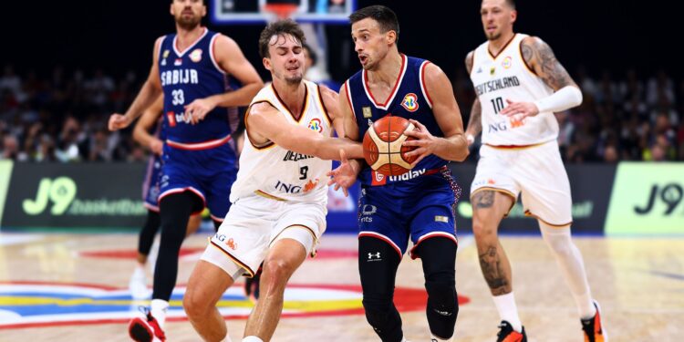 Alemanha x Sérvia na Copa do Mundo de Basquete (Crédito: Getty Images)