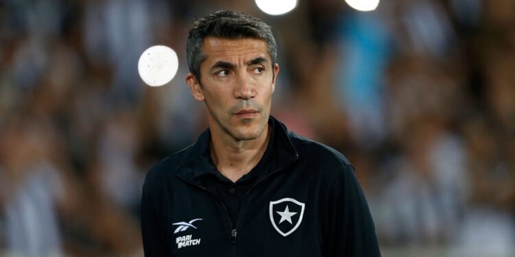 Bruno Lage abre o jogo sobre polêmica no Botafogo (Crédito: GettyImages)
