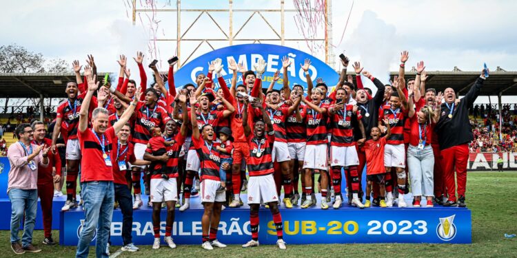 Flamengo vence Palmeiras nos pênaltis e conquista bi do Brasileirão Sub-20 (Crédito: Staff Images/ CBF)