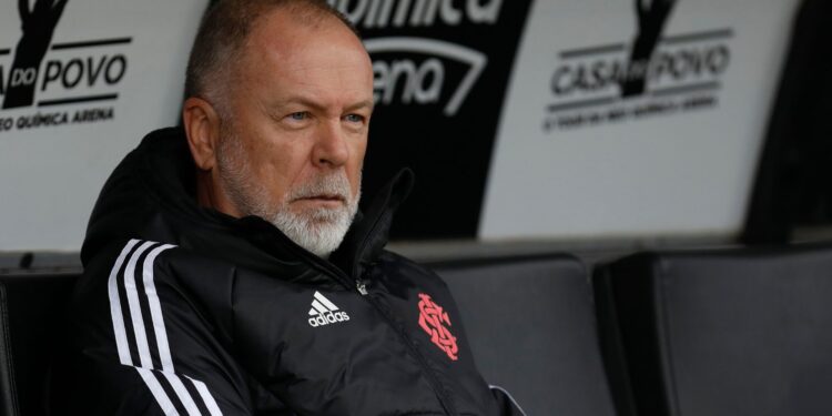 Mano Menezes volta ao Corinthians e torcida reage; confira (Crédito: GettyImages)