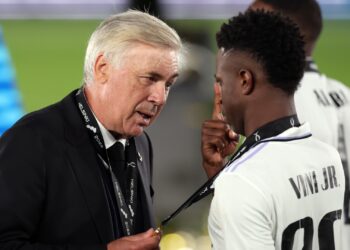 Vinicius Junior e Carlo Ancelotti (Crédito: GettyImages)