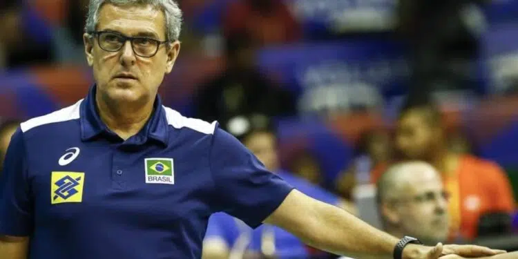 José Roberto Guimarães, coordenador técnico das seleções femininas de vôlei (Crédito: Wander Roberto / Inovafoto / CBV)