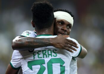 Al Ahli vence clássico saudita contra o Al Ittihad (Crédito: Getty Images)