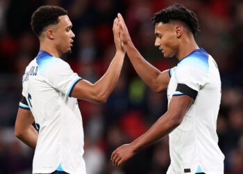 Mesmo desfalcada, a Inglaterra venceu amistoso contra Austrália (Crédito: Getty Images)