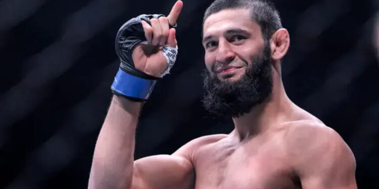 Khamzat Chimaev (Crédito: Foto: Divulgação/UFC/AFP)