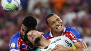 CBF divulga áudio do VAR após expulsão de Gustavo Gómez: “Claramente...” (Crédito: Cesar Greco / Palmeiras)