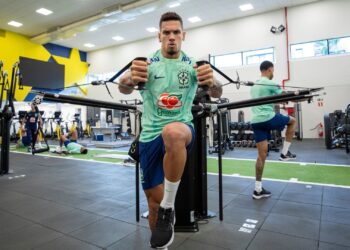 Após estreia na Seleção, Paulinho é vítima de intolerância religiosa (Crédito: Joilson Marconne / CBF)