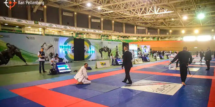 Milhares de atletas passaram pelo tatame do Circuito Nacional em 2023 (Crédito: Ilan Pellenberg)