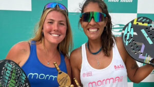 Dupla conquistou o título do Circuito Mormaii ITF de Beach Tennis (Crédito: Gustavo Canha)