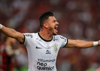Santos anuncia contratação de Giuliano, ex-Corinthians (Crédito: Getty Images)