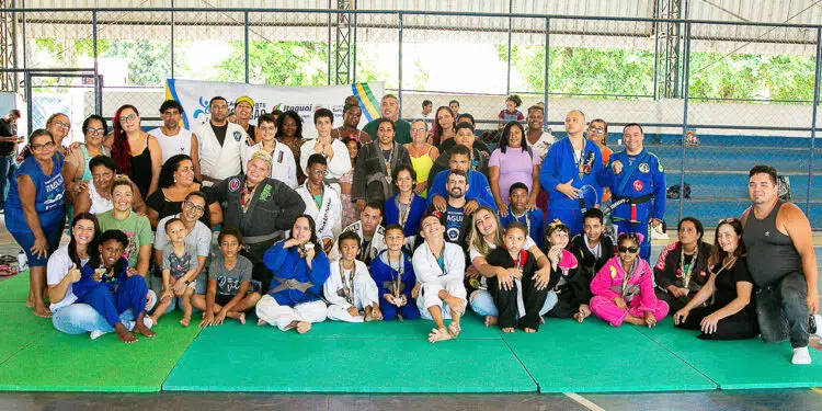 Graduação foi marcada por emoção (Crédito: Divulgação/Prefeitura de Itaguaí)