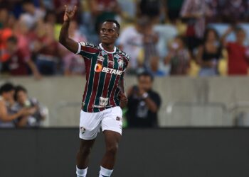 Jhon Arias quase marca golaço pelo Fluminense no Mundial; veja reações (Crédito: Getty Images)