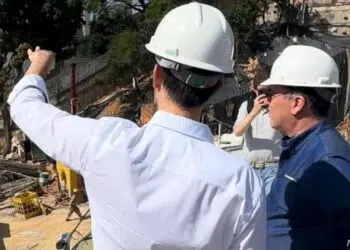 Marcelo Teixeira, presidente eleito do Santos, visita as obras no Pacaembu (Crédito: Foto: reprodução/ Divulgação)