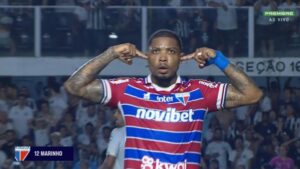 Marinho marca, e Fortaleza abre o placar contra o Santos (Crédito: Transmissão)
