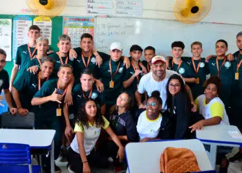 Time do Palmeiras bateu papo com alunos da rede municipal (Crédito: Divulgação)