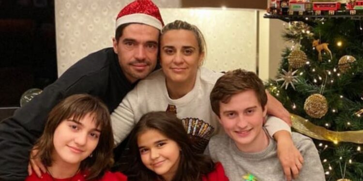 Abel Ferreira e família (Crédito: Reprodução / Instagram)