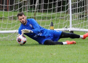 Thomazella revela momento mais difícil da carreira e projeta Paulistão (Crédito: Reprodução / Twitter: @Lusa_Oficial)