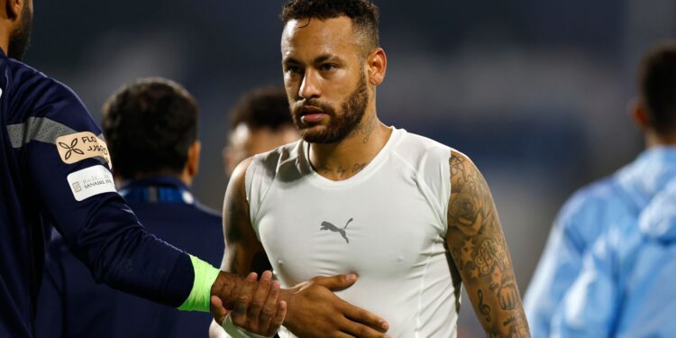Neymar faz postagem e rebate comentários sobre seu peso: “Gordo?” (Crédito: Getty Images)