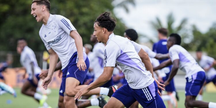 Treino no Cruzeiro na Toca da Raposa 2 (Crédito: Gustavo Aleixo/Cruzeiro/Flickr)