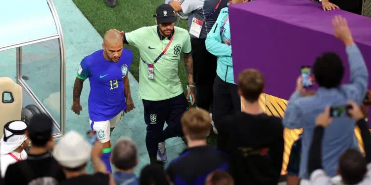 Ajuda da família Neymar atenuou pena de Daniel Alves (Crédito: Reprodução)