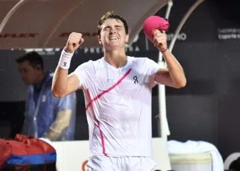 João Fonseca brilha e avança às oitavas do Rio Open (Crédito: Fotojump/ Rio Open)